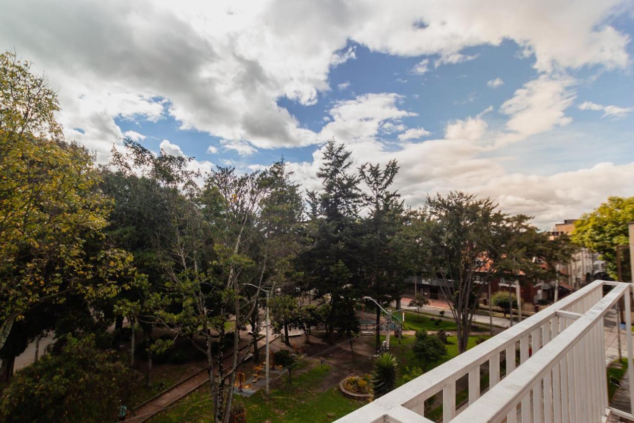 Apartasuites & Hotel Bogota Teusaquillo Εξωτερικό φωτογραφία
